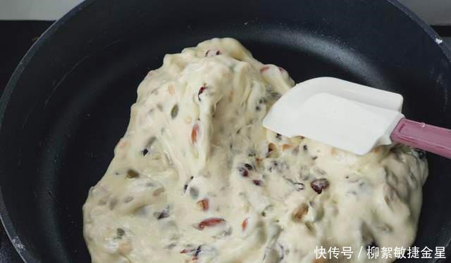 教你做草莓雪花酥,看一遍就会,今年过年不买糖果喽