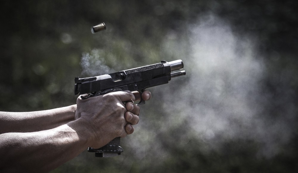 刽子手|越战最残暴的枪决照片:开枪的刽子手,后来结局有多惨?