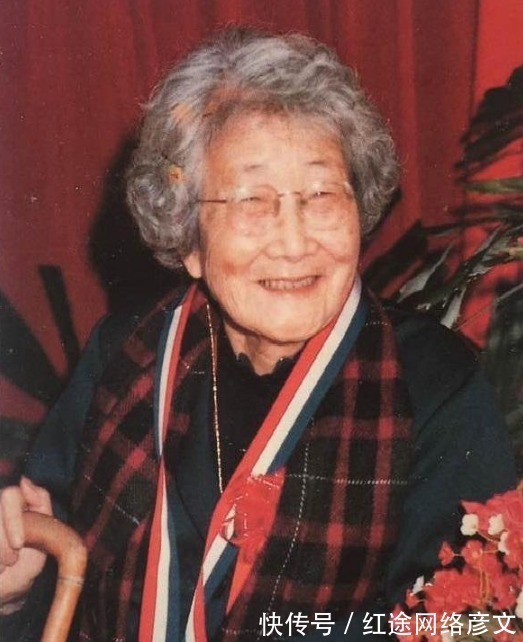 好学生@鲁迅在时,她是好学生,鲁迅去世之后,她余生都在骂鲁迅