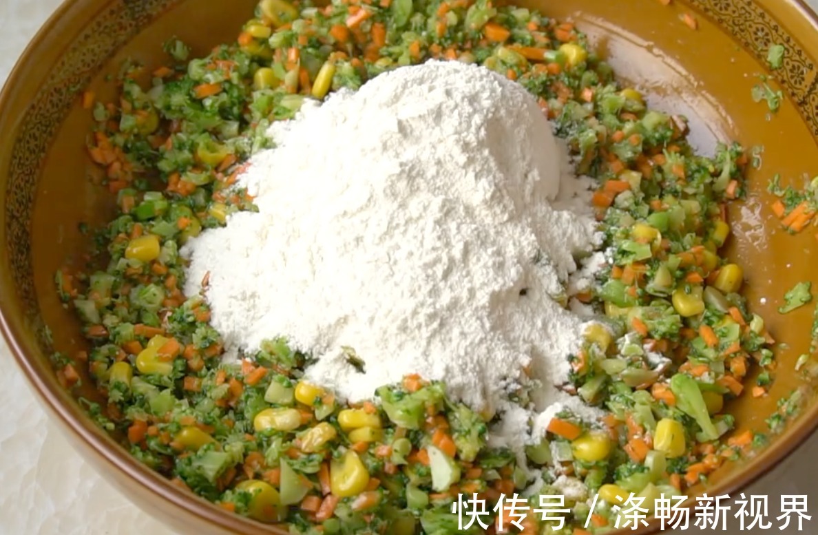 西兰花|西蓝花又出新吃法,不炒不炖不凉拌,做法简单,鲜香美味,超好吃