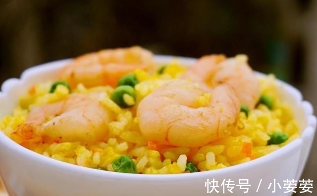 蛋清|这样做蛋炒饭太好吃了，只需多加这一步，米饭粒粒分开还都裹着蛋