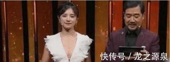 张国立|女主持人穿衣失误,少穿一件衣服,张国立硬是1小时目不斜视!