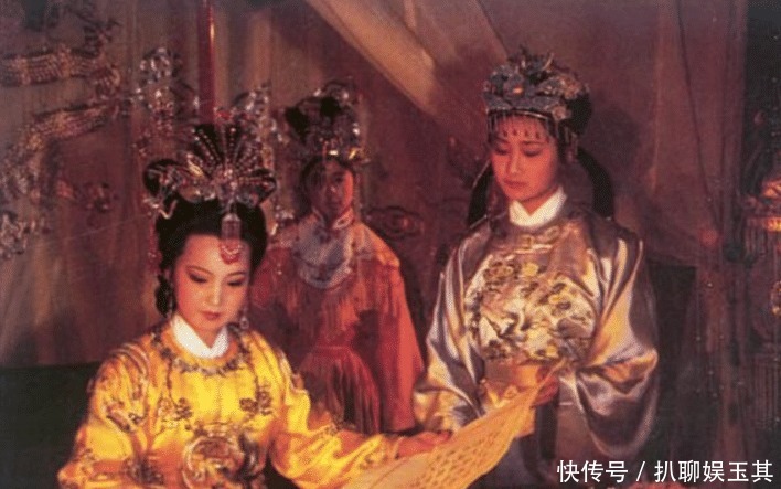 爱好|大观园女儿们的爱好,王熙凤是治家,林黛玉是葬花,薛宝钗是什么