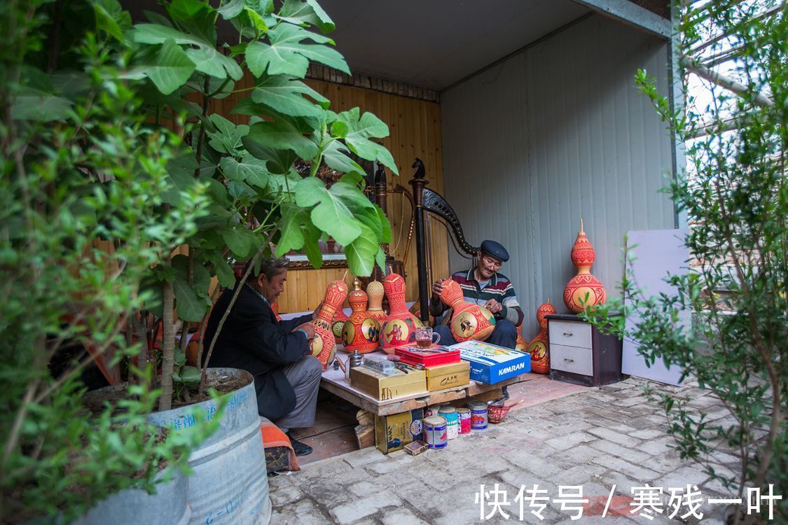 艺术品!新疆葫芦王把几块钱一个葫芦做成艺术品,卖上万元,却无人愿继承
