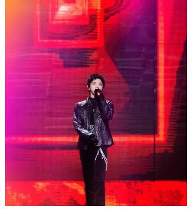 雙十一狂歡夜歌王華晨宇帶著《新世界》來了，用實力詮釋頂級唱功