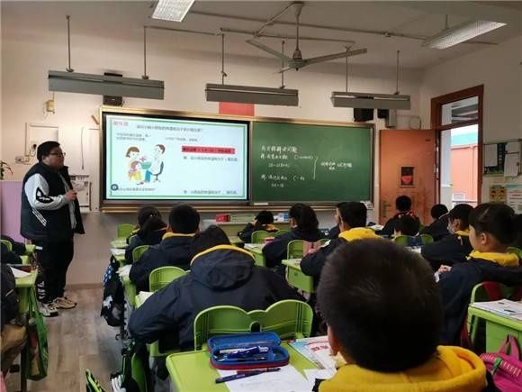 [浦东]浦三路小学:核心素养导向下的小学数学课堂教学 数学组主题教研活动