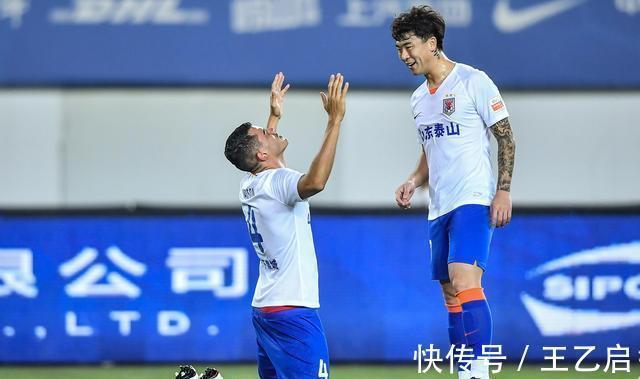 郝伟|恭喜郝伟!泰山或提前3轮夺冠,续约4大核心+两归化,王朝崛起