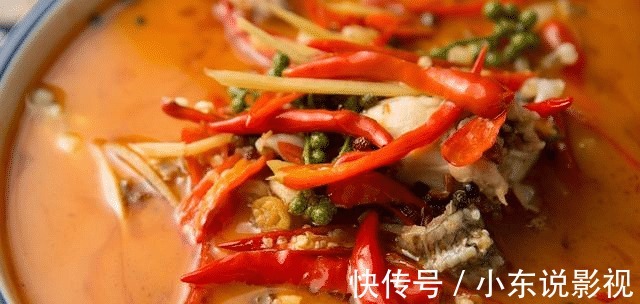 高血压患者|医生提醒这4种食物，会让血压失控，吃再多降压药都帮不了你！