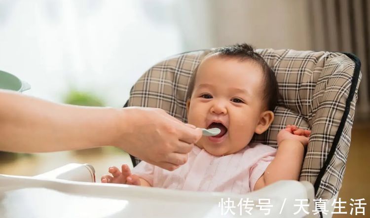 纯净水|给宝宝冲调米粉,用水还是用奶?用什么水更合适?听听专家怎么说