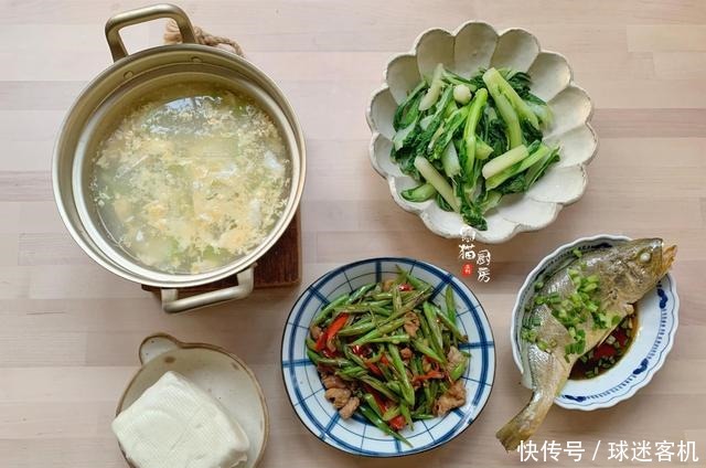 一线城市普通家庭的晚餐,一周花不了300元,网友怎么做到的!