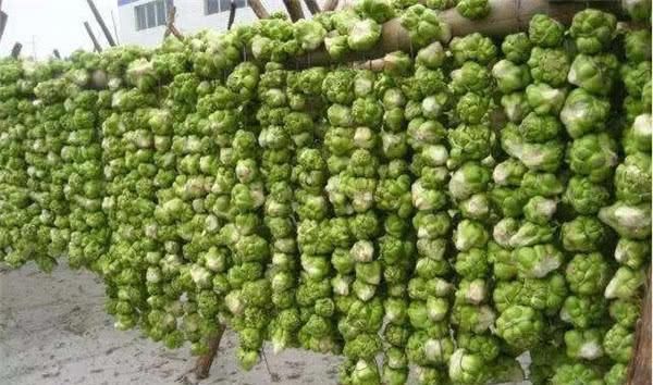 中国的“国民下饭菜”,能与老干妈一决高下,如今是“炫富”标准