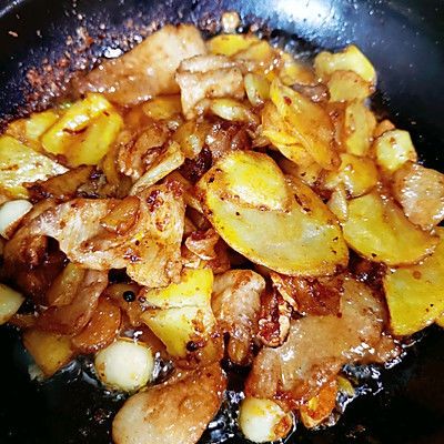 干锅土豆肉片