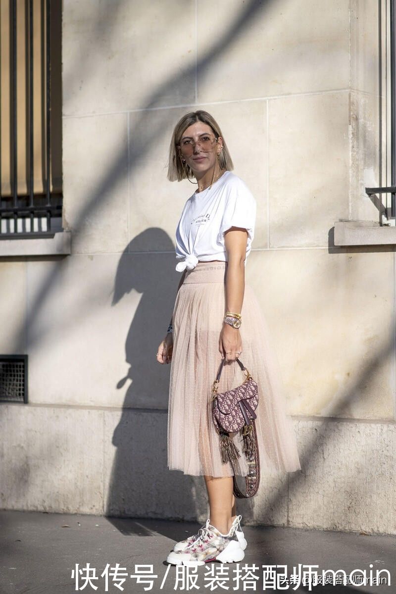 3套“上短下长”的穿搭造型，小个子可以直接照搬