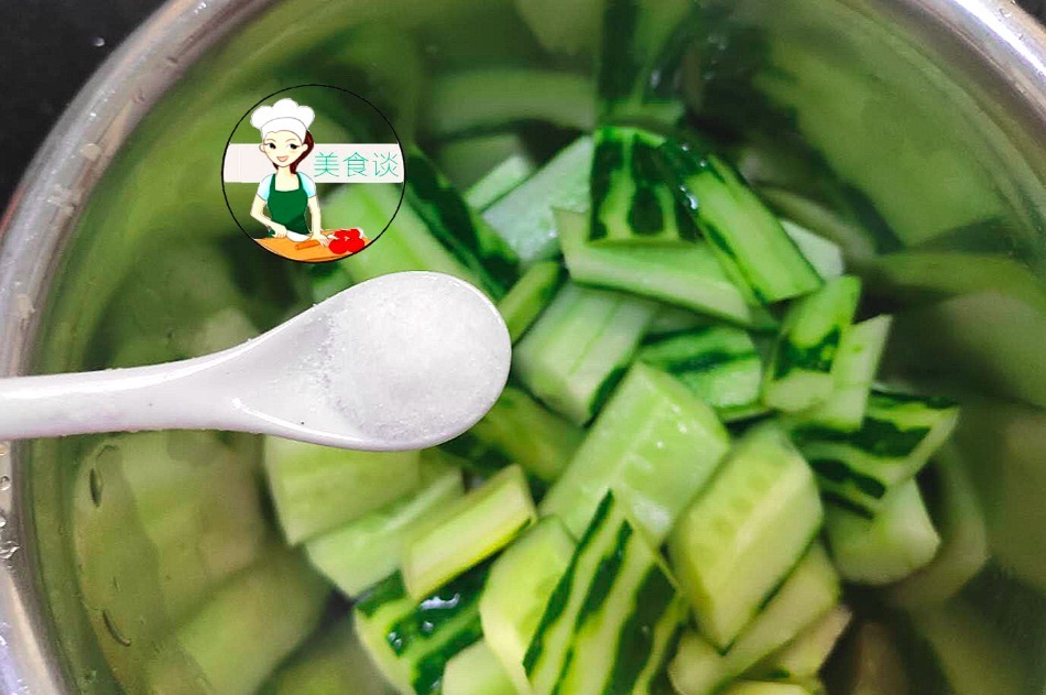 清脆|炒牛肉此做法,鲜香嫩滑,清脆爽口,比吃红烧肉强多了,简单营养