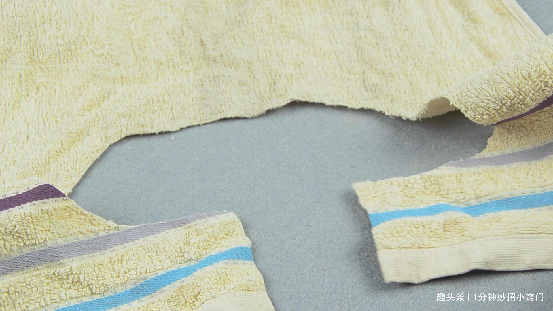 毛巾中间剪个洞,再也不用每天都洗衣服了,值得宝妈们学起来