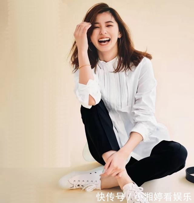 鞋子|入秋后鞋子别乱买，今年流行的是这“2双”，舒适百搭又时髦
