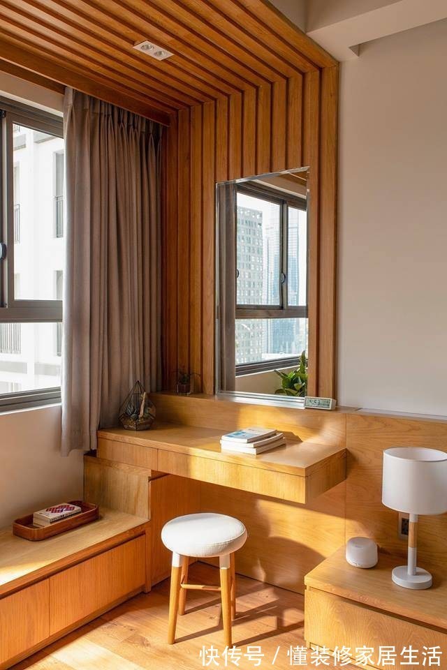 沙发|不吊顶、不铺砖、不买沙发,以餐桌为中心,这套房装修太有想法了