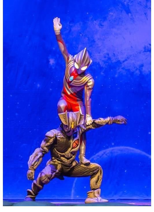 三水区|三水区文化中心大剧场上演奥特曼舞台剧