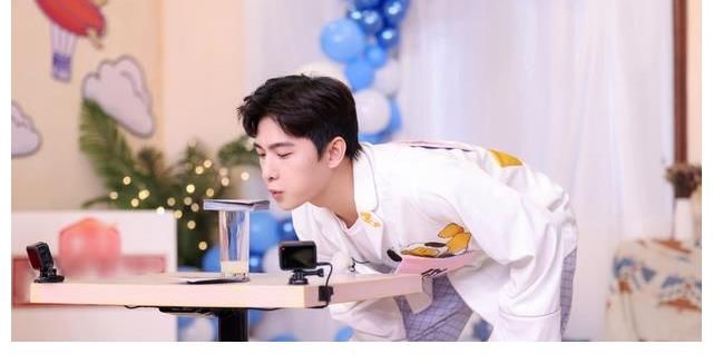 《花儿与少年》阴影有多大?《青春环游记》杨洋说早点参加就好了