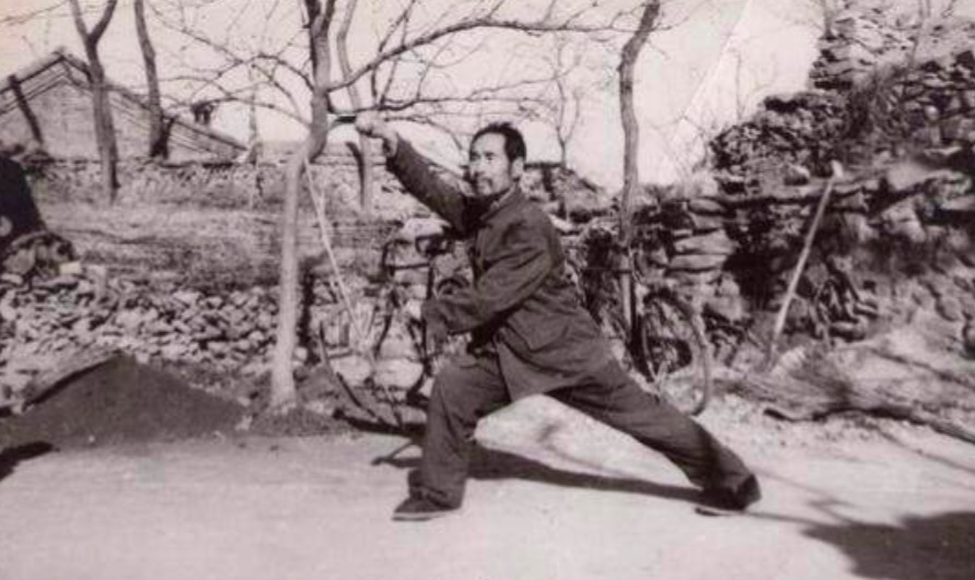 力保|清朝最后一位大内高手,十米之内子弹打不着,力保张作霖六年不死