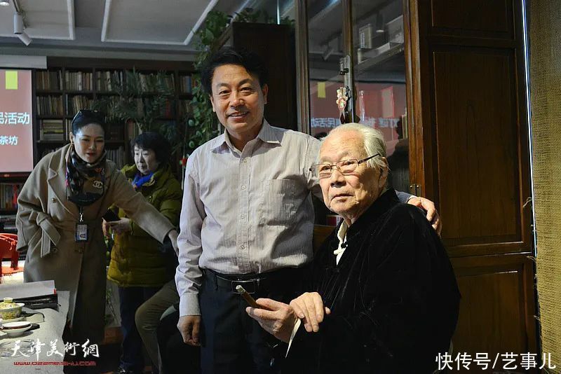 老茶坊携手书画名家举办惠民活动 喜迎毕开文老九十寿诞