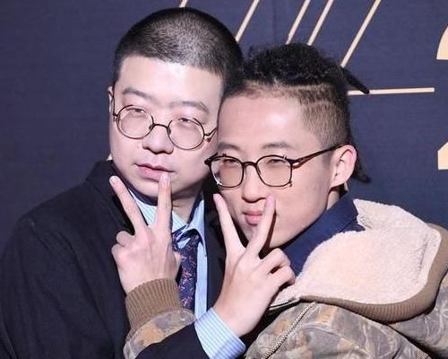 吐槽大会要用提词器,是害怕嘉宾乱说话,就连李诞也会看