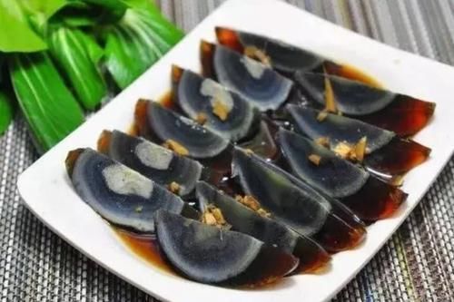 慢性疾病|吃皮蛋，到底对身体有益还是有害？现在告诉你答案，看完抓紧收藏