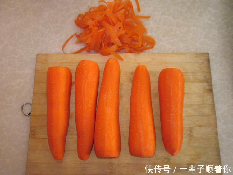 香甜可口|教你在家自制胡萝卜糖,香甜可口