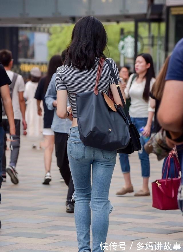 秋天 牛仔裤也要精心搭配,秋天穿成这样,他们很随意,漂亮又魅力!