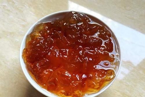 女人|女人常喝此美容养颜汤,每天一碗,补充胶原蛋白,40岁不显老