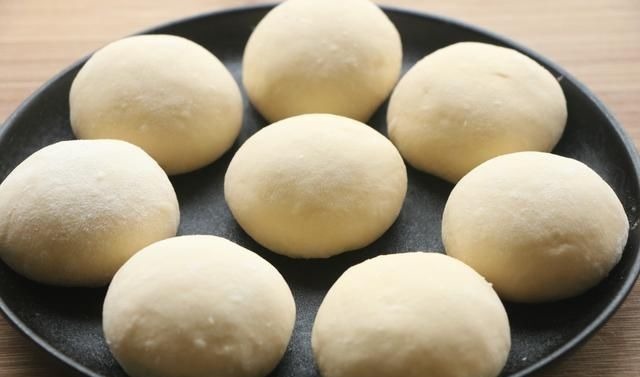 比手抓饼简单,比油条健康,简单易做,早餐吃太好了,家人都爱吃