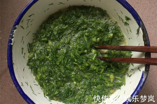 葱花炒蛋|常吃这菜的人,腰都悄悄变细了,它富含膳食纤维开胃又排毒