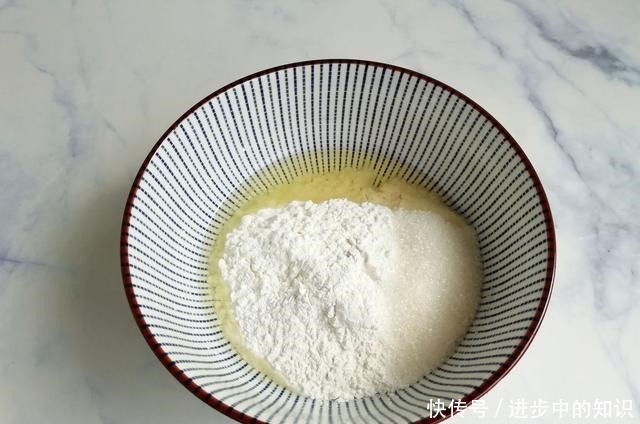 天越冷越馋它,蒸一蒸卷一卷,好吃不麻烦,我家三天两头准做一次