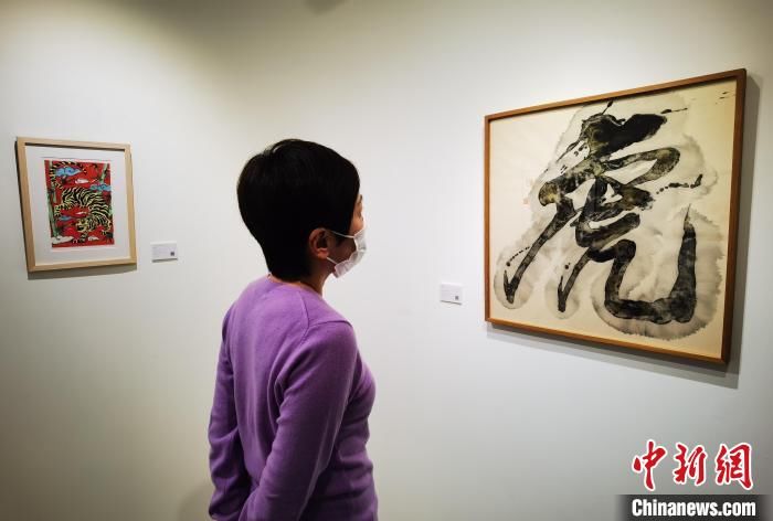 水墨艺术|“虎中作乐：开心年画展”香港开幕 展出15位港台艺术家当代年画