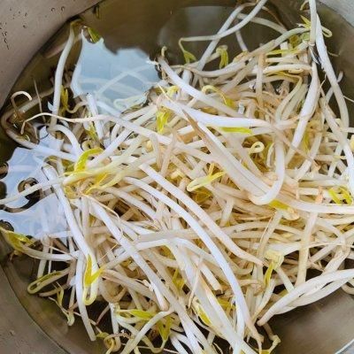 食力|#我为奥运出食力#韭菜豆芽炒粉