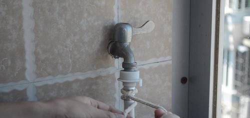 线板|水管漏水怎么办？只需一根绳子就能轻松搞定，结实不漏水，都学学