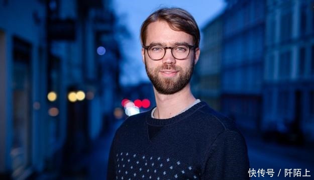 隐情|豆瓣8.4,画家与偷画贼之间竟产生情愫,看似背德却有动人隐情