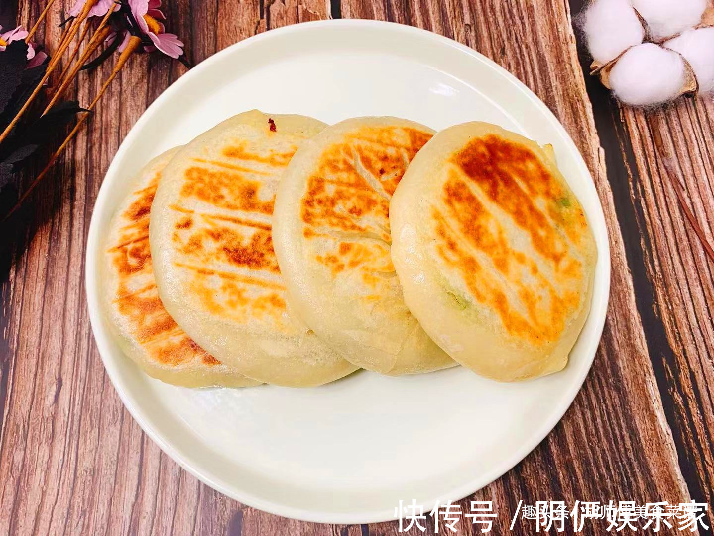 做韭菜盒子时，直接和面是大错特错！少了1步，难怪皮又硬又厚