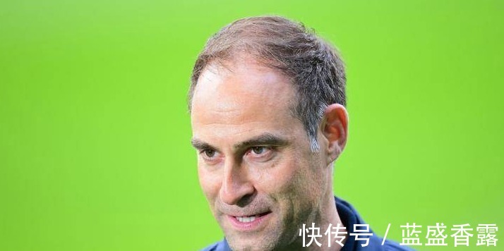 球員|還沒出手就遭抬價！曼聯(lián)引援不利，朗尼克被算計，冬窗將被宰一刀！