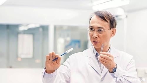 世界首例活人“换头”手术,志愿者是俄罗斯程序员,结果如何?