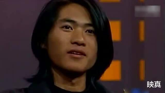 小说|高二辍学，靠写小说登上福布斯作家榜，38岁的韩寒活得令人羡慕