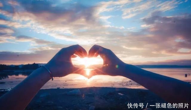 山中|席慕蓉|我曾踏月而来,只因你在山中