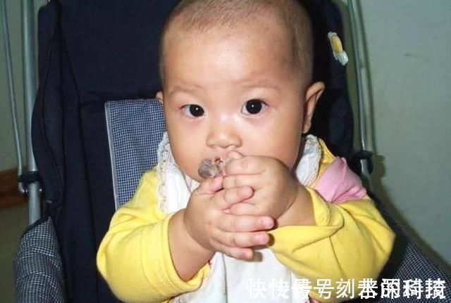 十孩九积|双胞胎长期积食不在意,拖成“疳积”,儿科医生:家长无知造成的