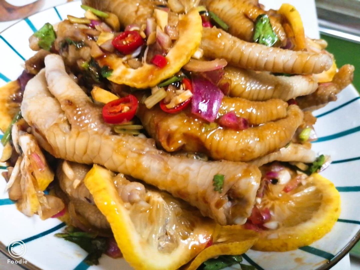 泡椒凤爪，追剧必备零食之一，自己做得更美味可口！
