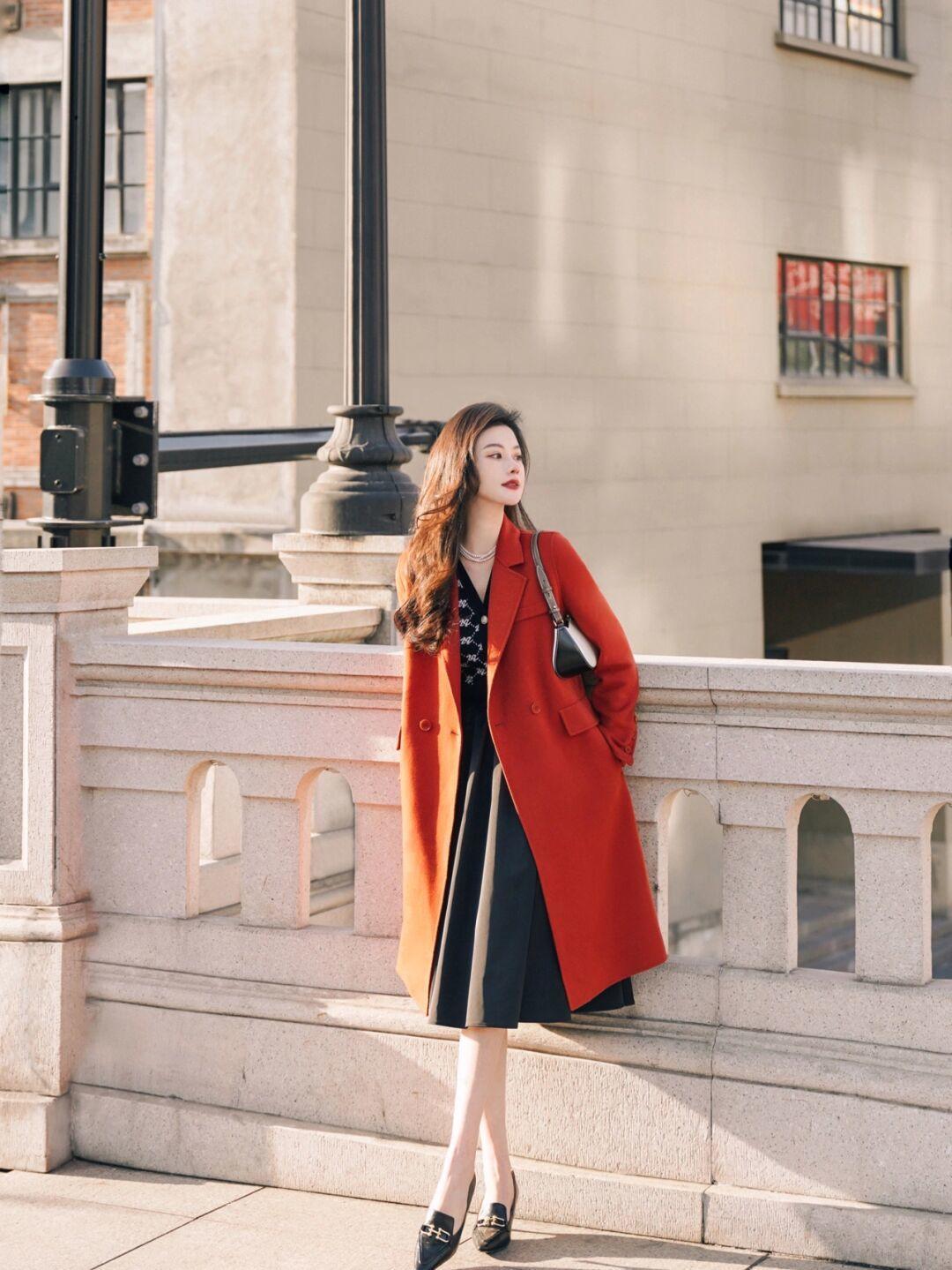 更上一层楼 “毛衣”怎么穿出时尚感?看看这些搭配造型,保暖温柔又显瘦