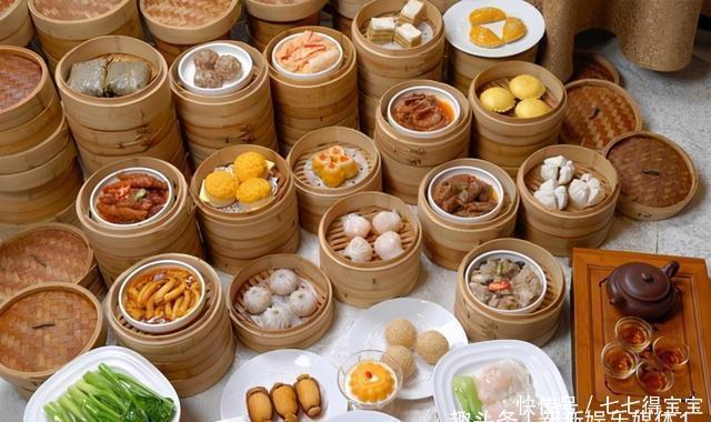 行程|肖戰(zhàn)工作室透露新的行程安排，變身“吃播”快閃城市Vlog