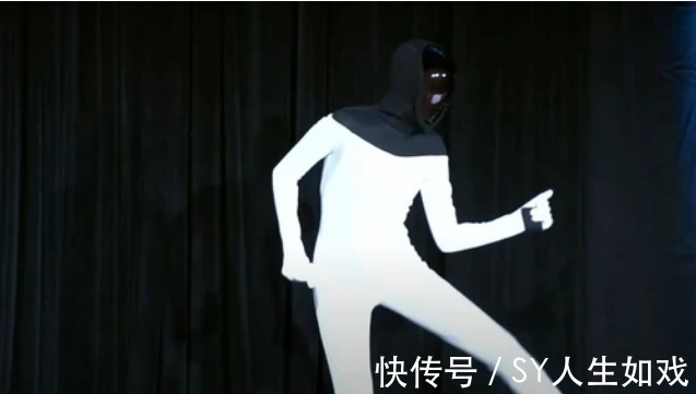 机器人|马斯克和他的人型垃圾桶,人型机器人是超现实,还是开玩笑