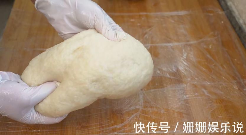 花生|糯米这样做太好吃了,上锅一蒸一烙,香甜软糯,全家人都爱吃