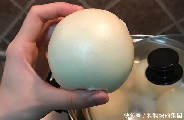 蒸锅|冬天蒸馒头面难发?掌握两个窍门,30分钟发好,馒头柔软香甜