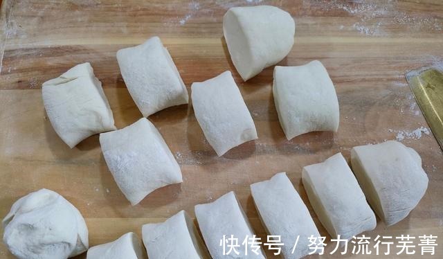 软乎乎|烙糖饼总做不好试试这方法,软乎乎,捏一下还回弹,一次就成功!